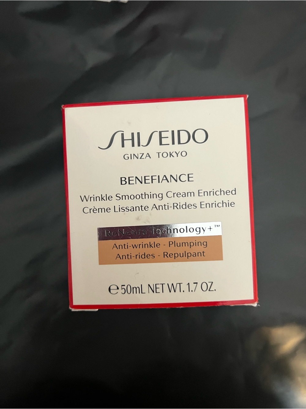 Shiseido Benefiance Wrinkle Smoothing Cream Enriched - White & Red